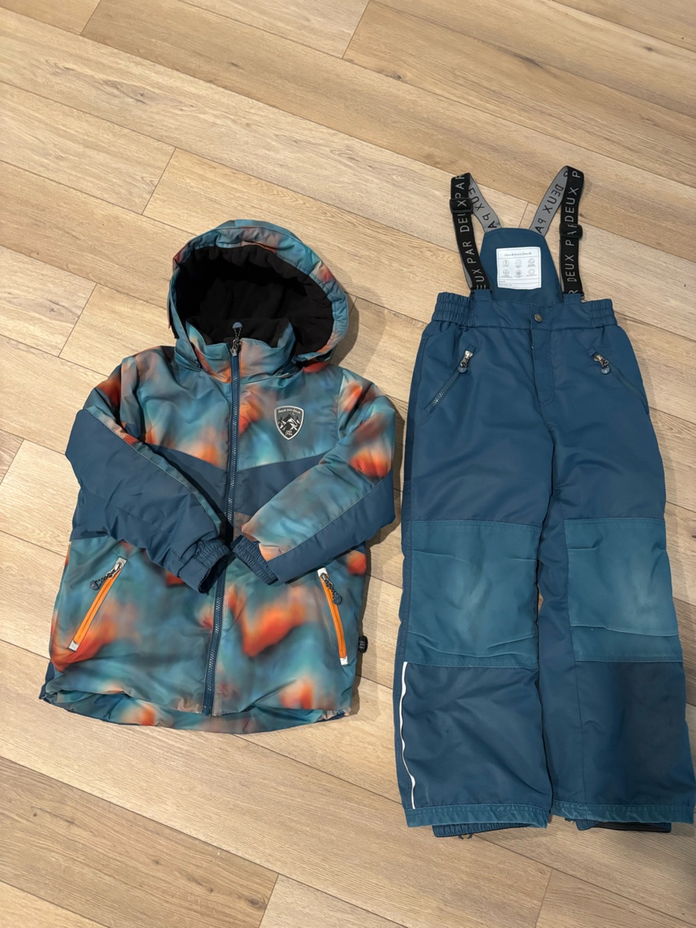 deux par deux Teal-Blue and Orange Kids Puffer Set with Hood